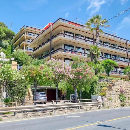 Casa 3 Ponti With Sea-view Balcony And Parking - Happy * Sanremo
