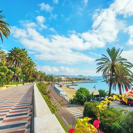 Apartment Casa 3 Ponti With Sea-view Balcony And Parking - Happy